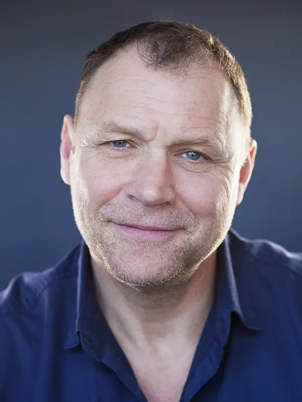 Dafydd Emyr - 1226 Management