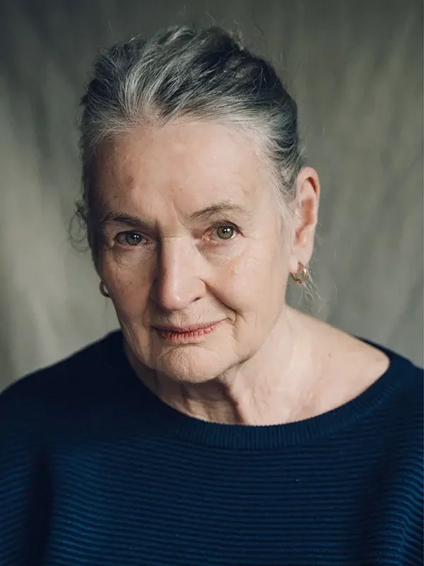 Gwen Ellis - 1226 Management