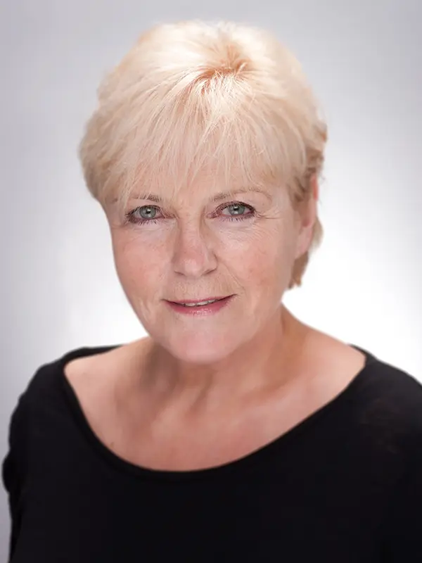 Sara Harris Davies - 1226 Management