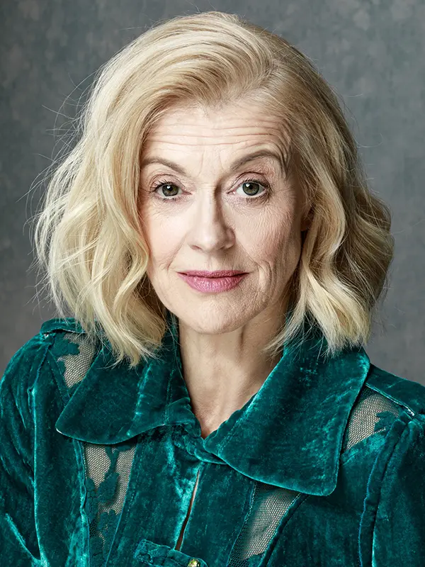 Lowri Ann Richards - 1226 Management