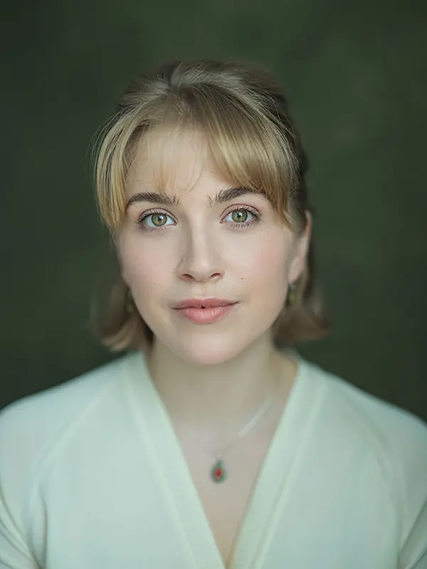 Mabli Gwynne - 1226 Management