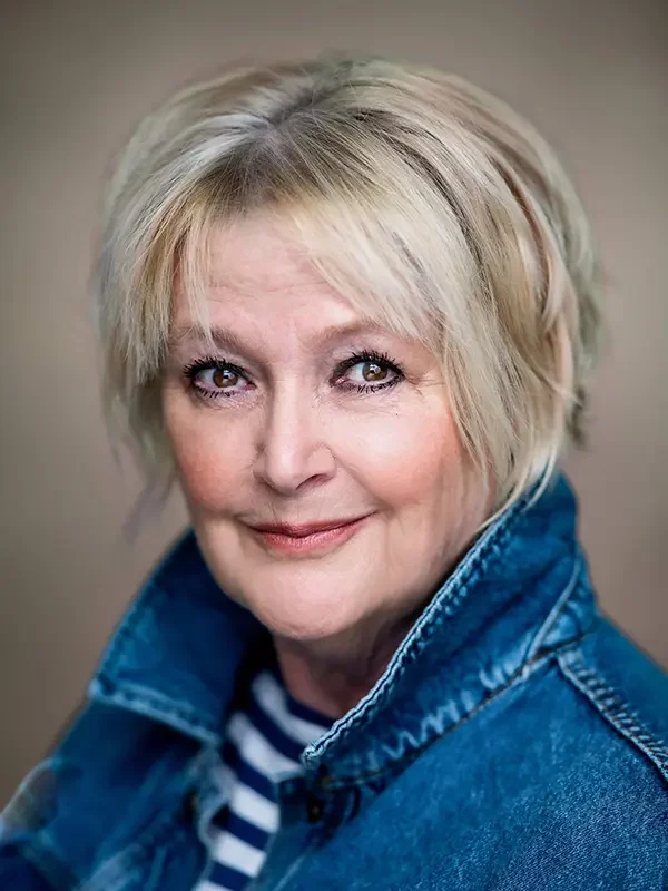 Mair Rowlands - 1226 Management